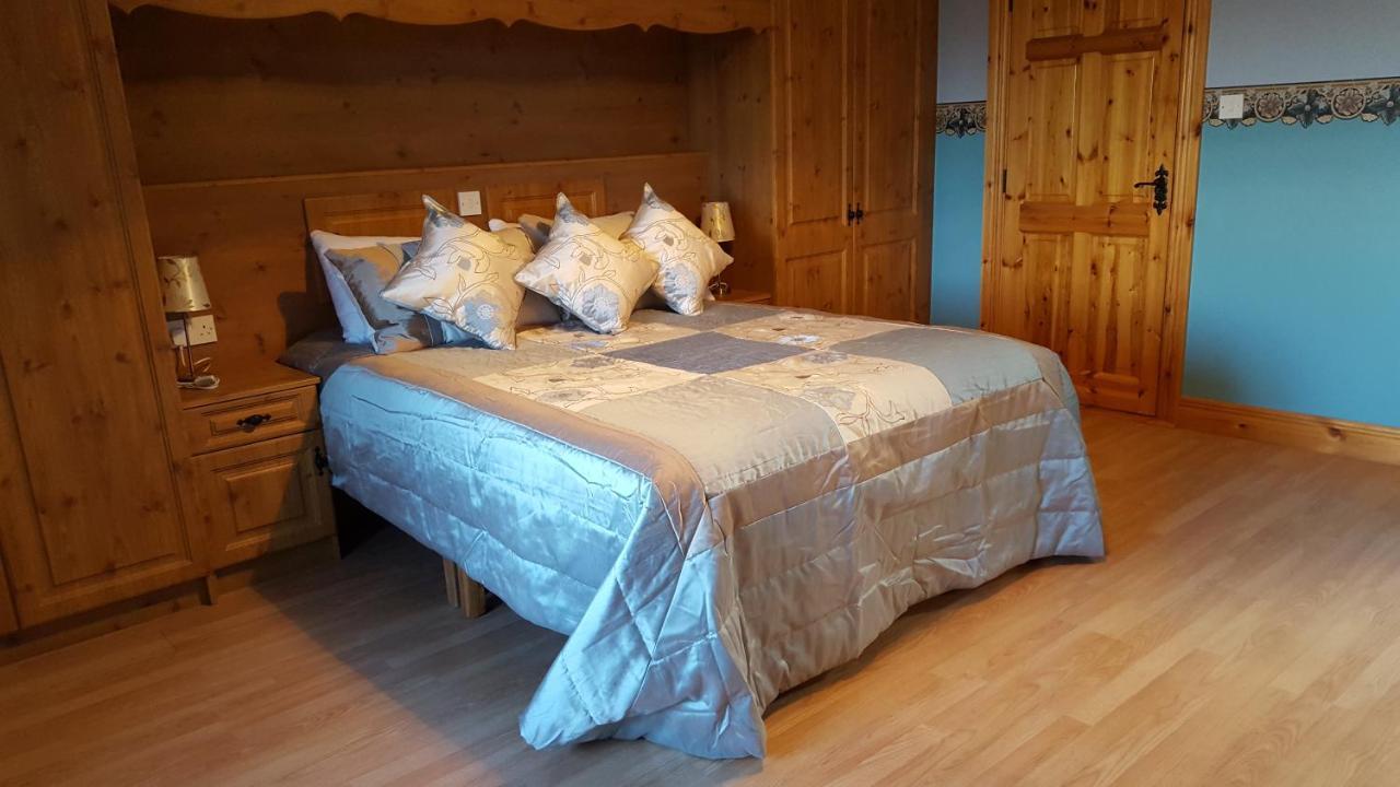 Leroy'S Lodge Headford Eksteriør bilde
